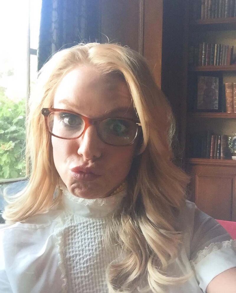 Britney Spears con gli occhiali, foto 2
