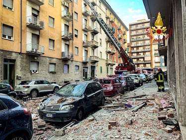 L'esplosione di una mansarda a Torino: cinque feriti  4
