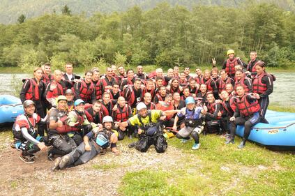 I giocatori della Roma si danno al rafting 20