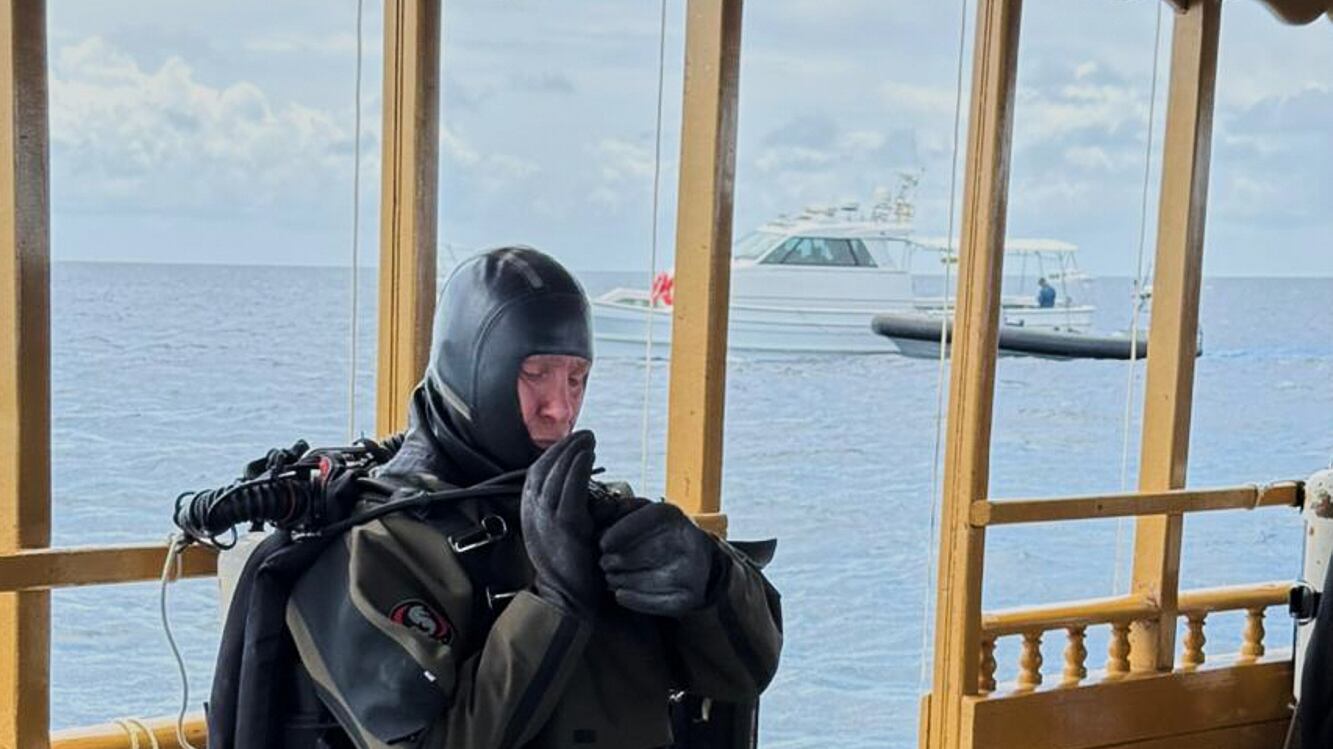 Recuperati altri due corpi dei sub. "Le Go Pro e l'attrezzatura ai pm"