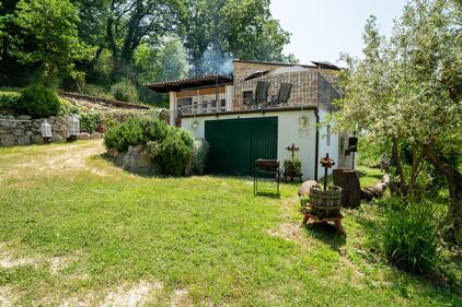 Le foto della casa offerta alla famiglia nel bosco 10