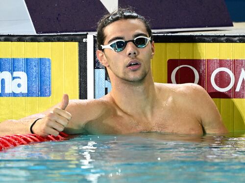 Nuoto, altra impresa per l'Italia ai Mondiali: Thomas Ceccon conquista l'oro nei 100 misti