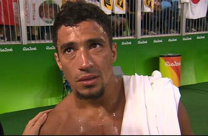 Rio: sconfitto, il judoka britannico Ashley McKenzie si dispera negli spogliatoi 2