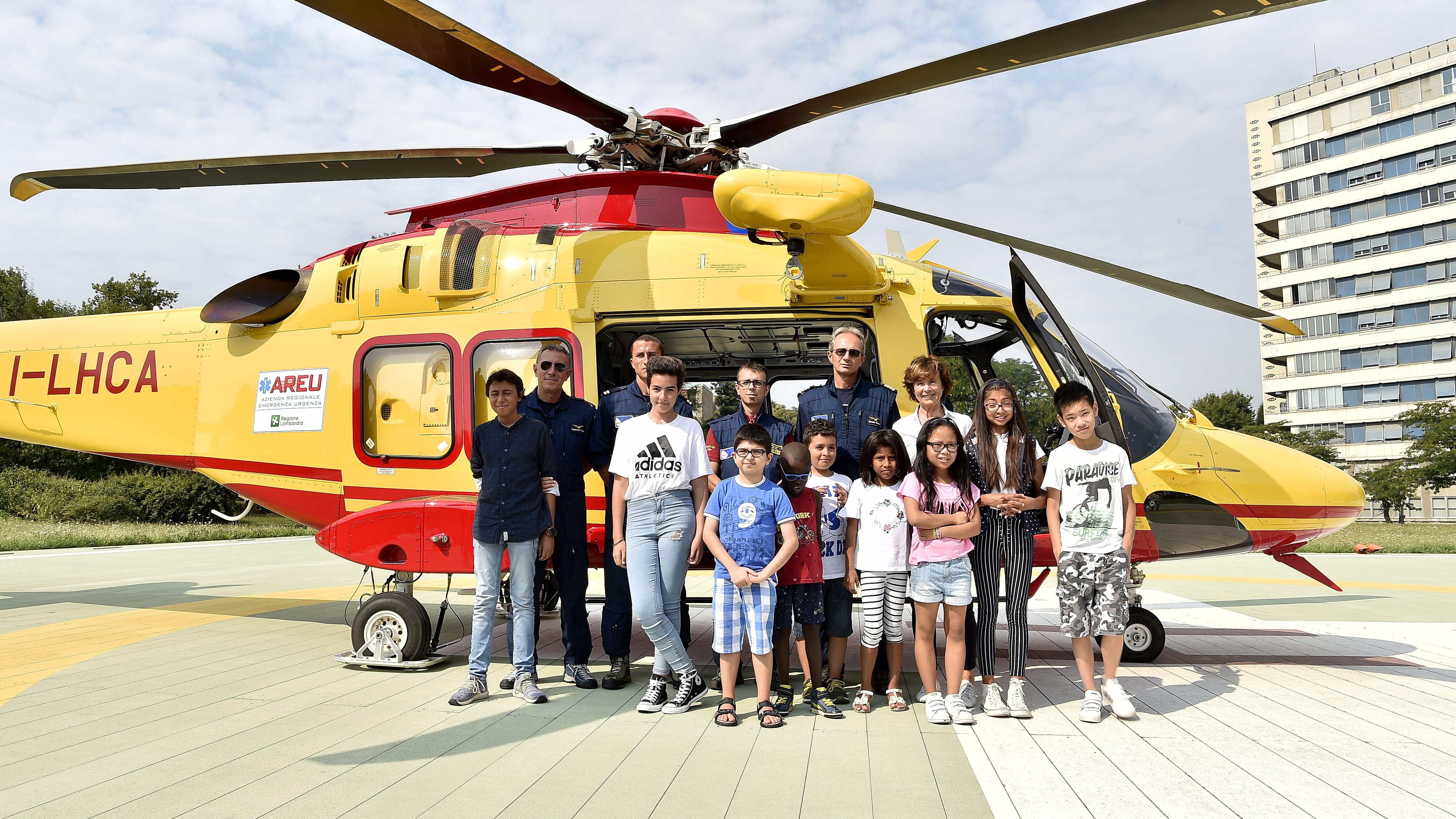 "Piloti" dell'elisoccorso, il regalo ai bimbi malati