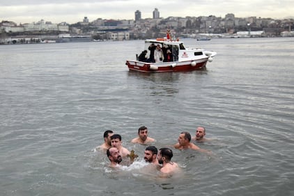 Così le chiese ortodosse celebrano l'Epifania a Istanbul 1