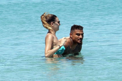 Satta e Boateng: coccole e baci al mare 7