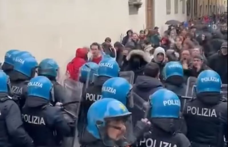 "Notte dei manganelli". L'affronto della Cgil al governo