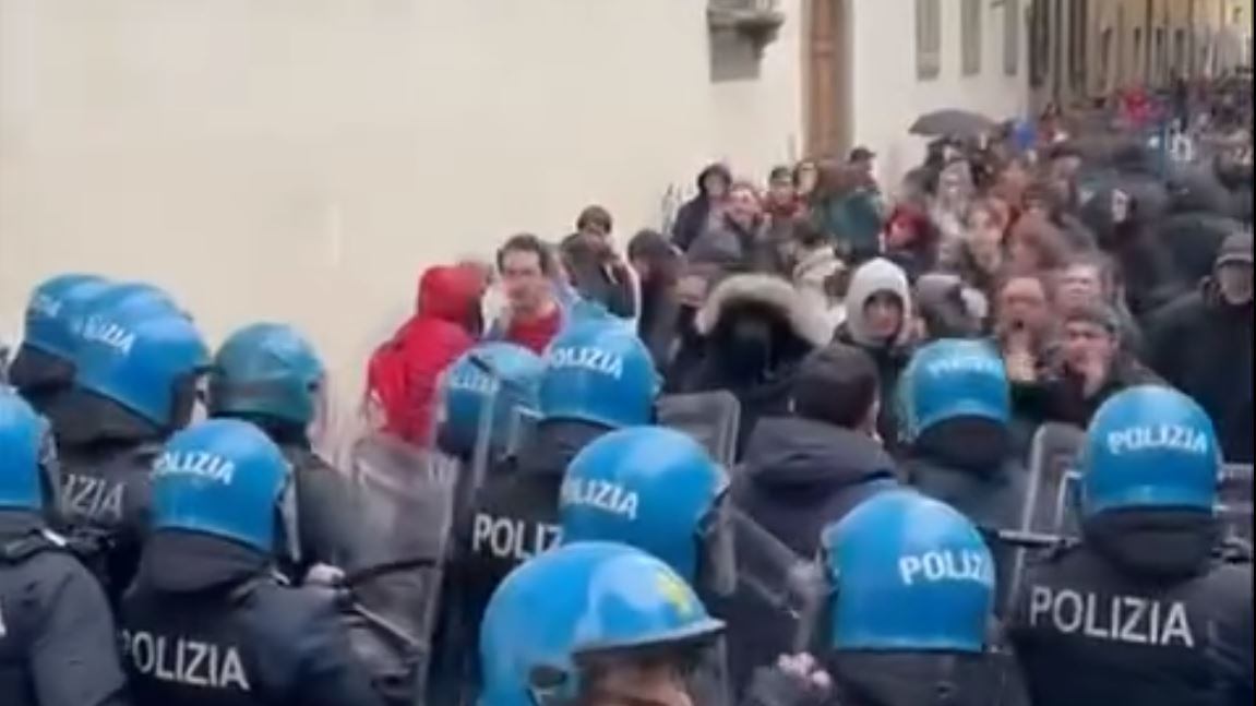 "Notte dei manganelli". L'affronto della Cgil al governo
