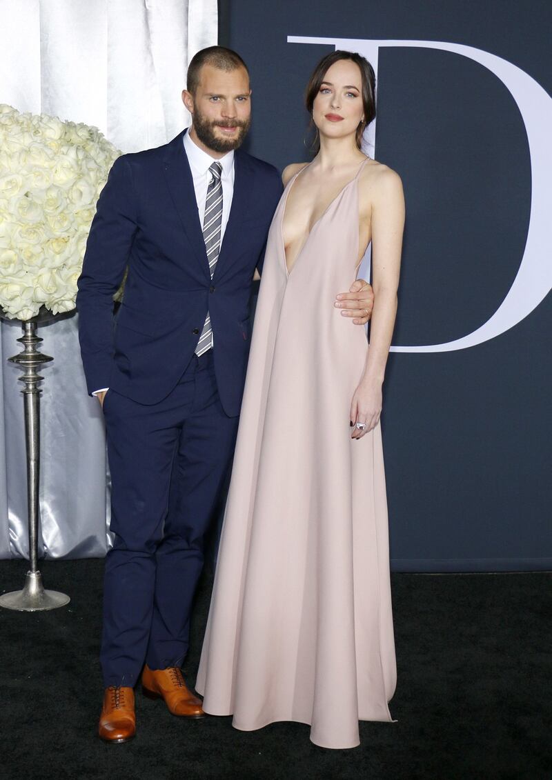 Dakota Johnson hot, sexy per "50 Sfumature di Nero" 19