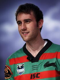 Da Harry Potter a sex symbol: Matthew Lewis si trasforma 9