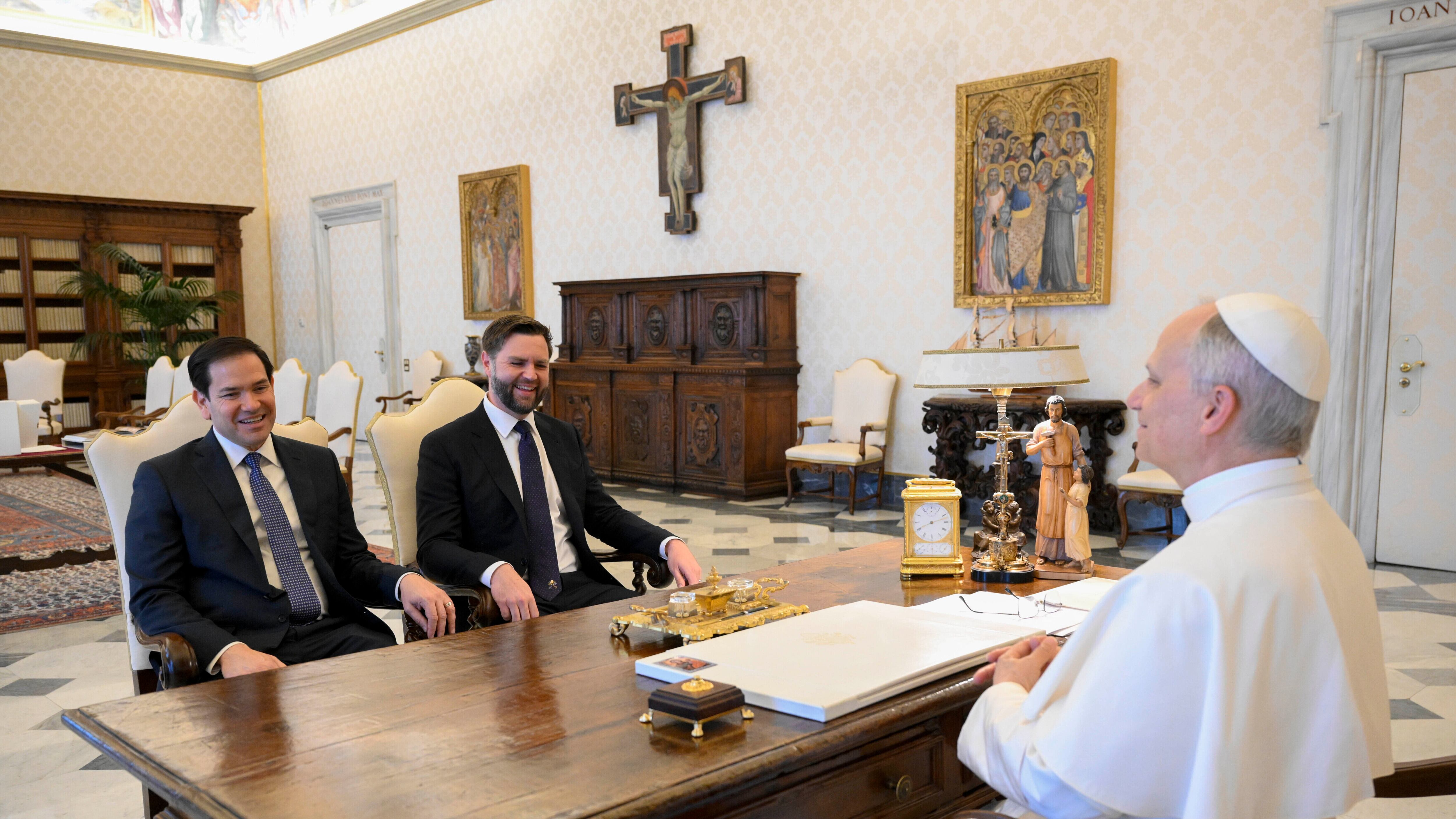 Vance in Vaticano da Leone XIV e Trump lo invita alla Casa Bianca
