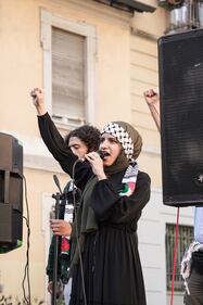 Pro Palestina in piazza a Milano 4