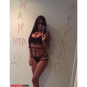Claudia Romani: pronostico azzeccato e sexy lato b in mostra 3