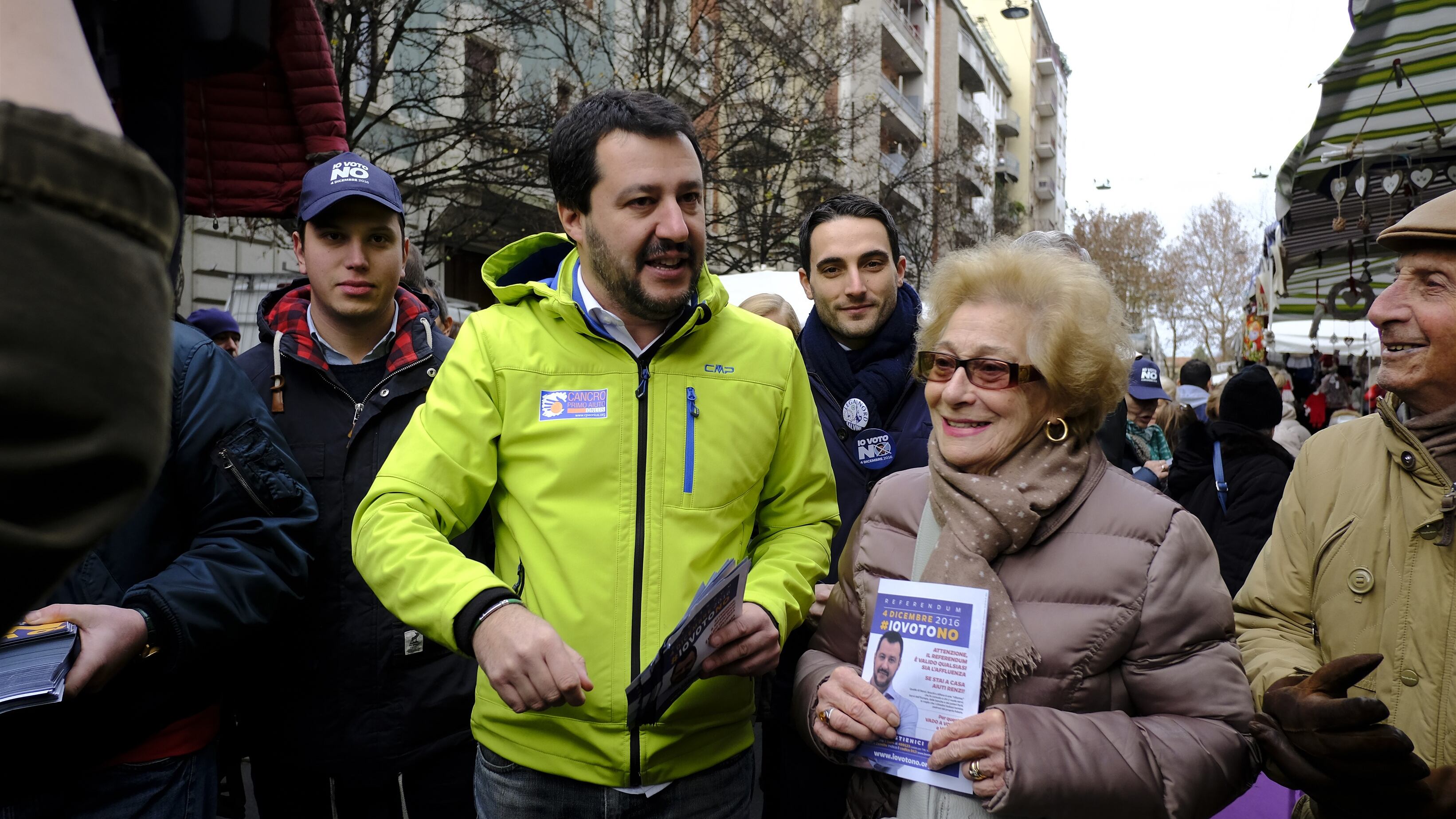 Salvini: "Faremo il congresso, nessun dubbio sui militanti"