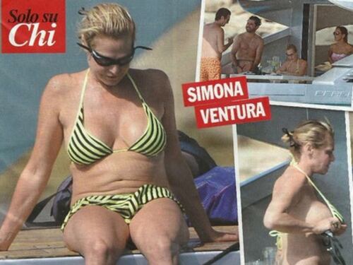 Simona Ventura, topless sfiorato durante le vacanze in barca