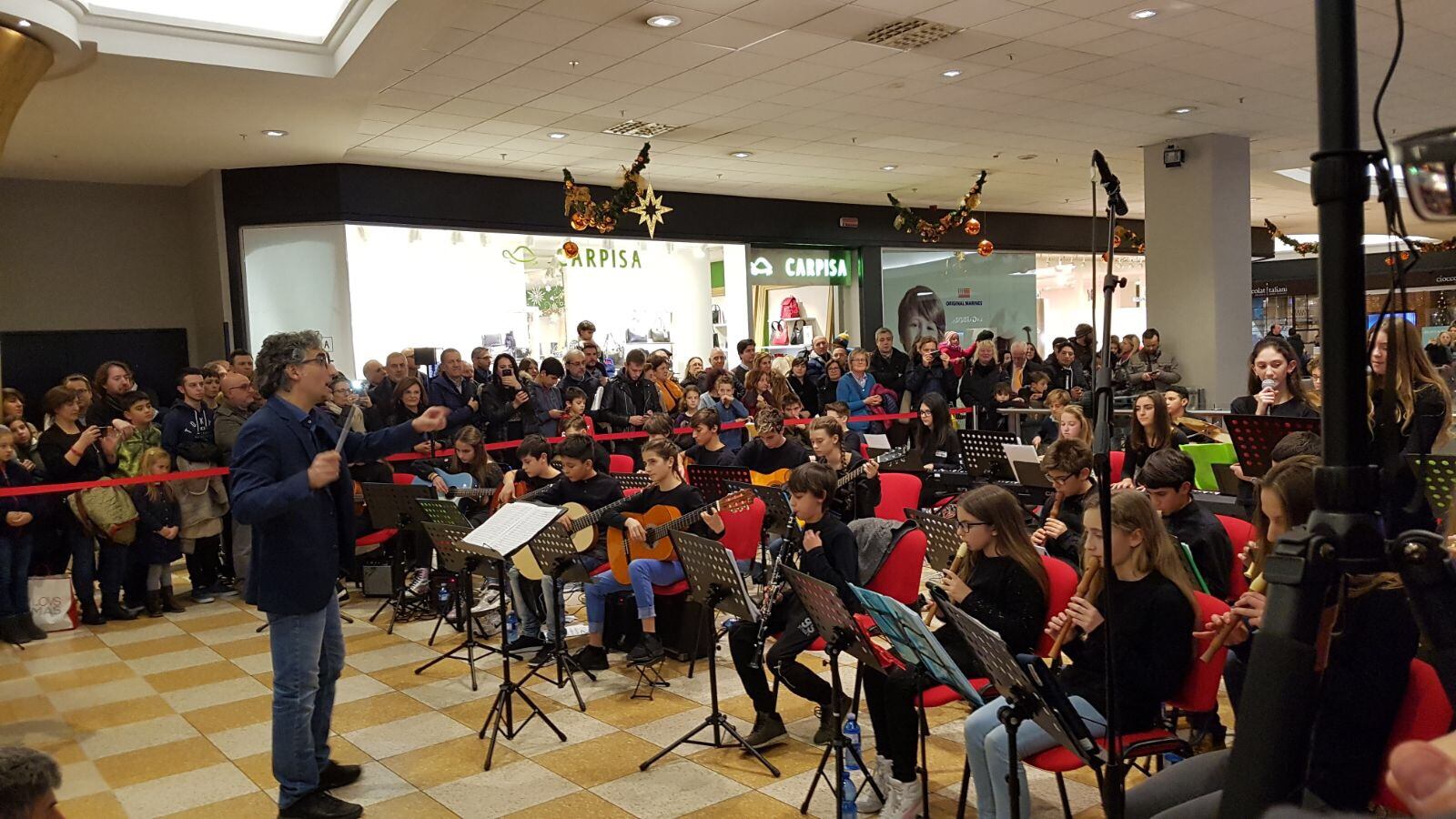 "Ecco il mio jazz anti bulli, mi manda zio Mino Reitano"