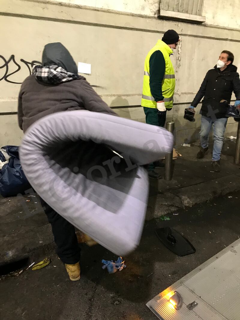 Sgomberato il tunnel in Centrale: degrado fuori controllo 7
