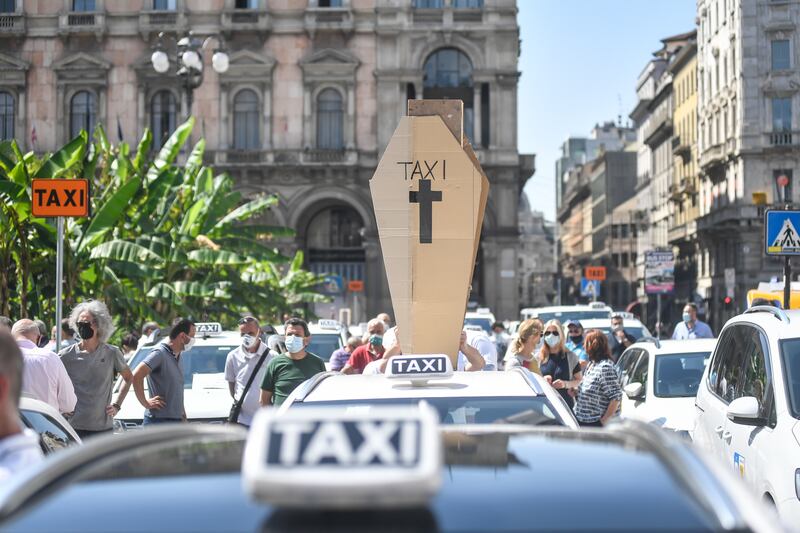 Il governo mette in ginocchio i tassisti: "Così il taxi muore" 7