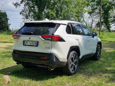 Nuova Suzuki Across, guarda le immagini  7