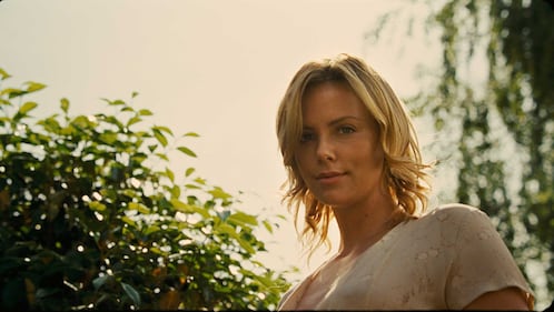 Charlize Theron e Tom Hardy, i protagonisti del nuovo Mad Max 3