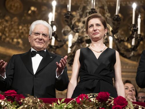 Alla Scala tre presidenti e una folla di politici Vip, imprenditori e "sciure" al grande debutto