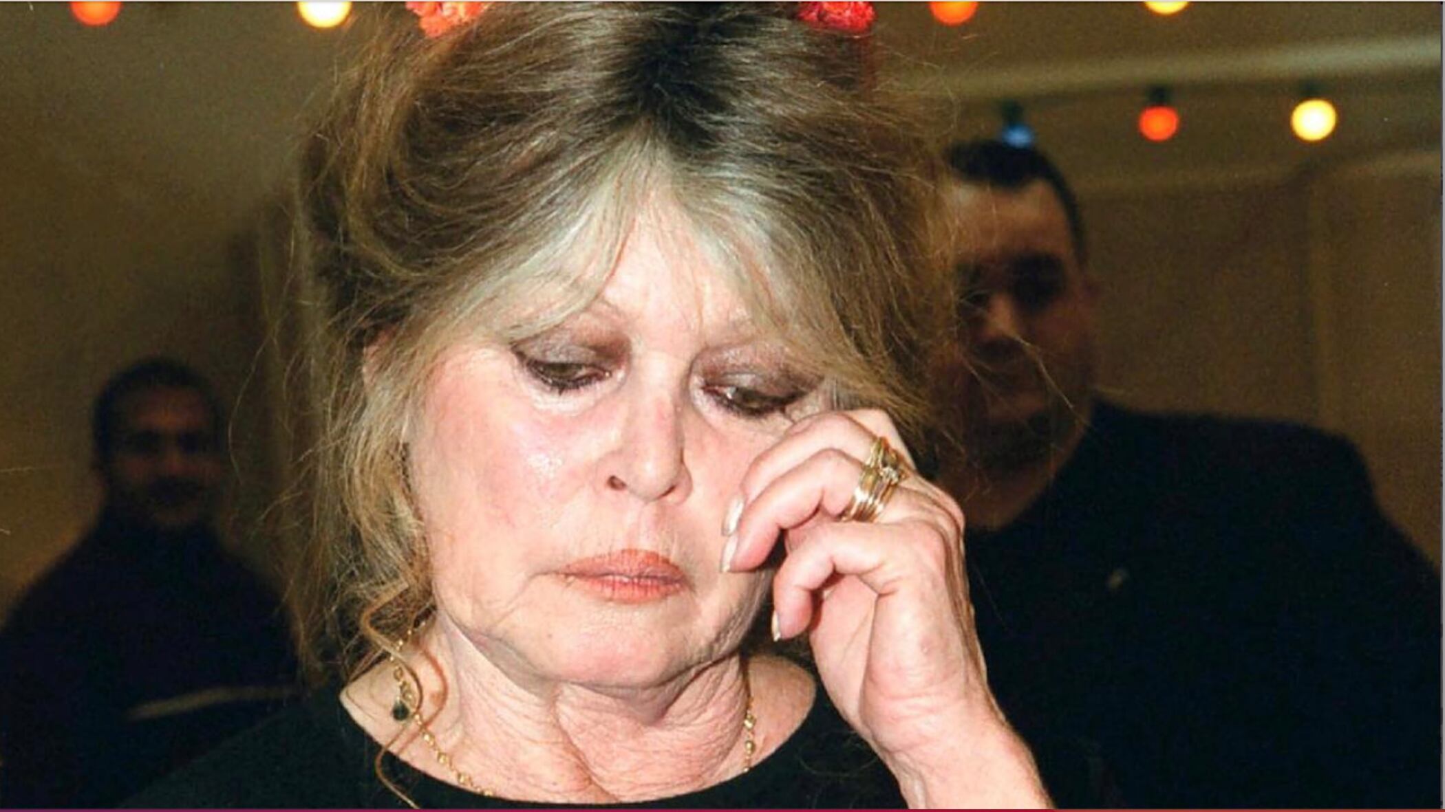 Brigitte Bardot fuori controllo: "Il Covid è una cosa buona"
