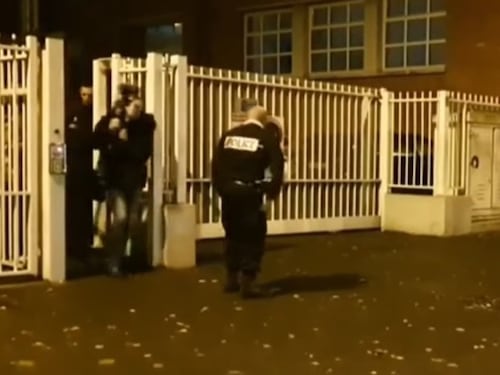 Francia, 18enne si dà fuoco a scuola: la studentessa gravissima in ospedale