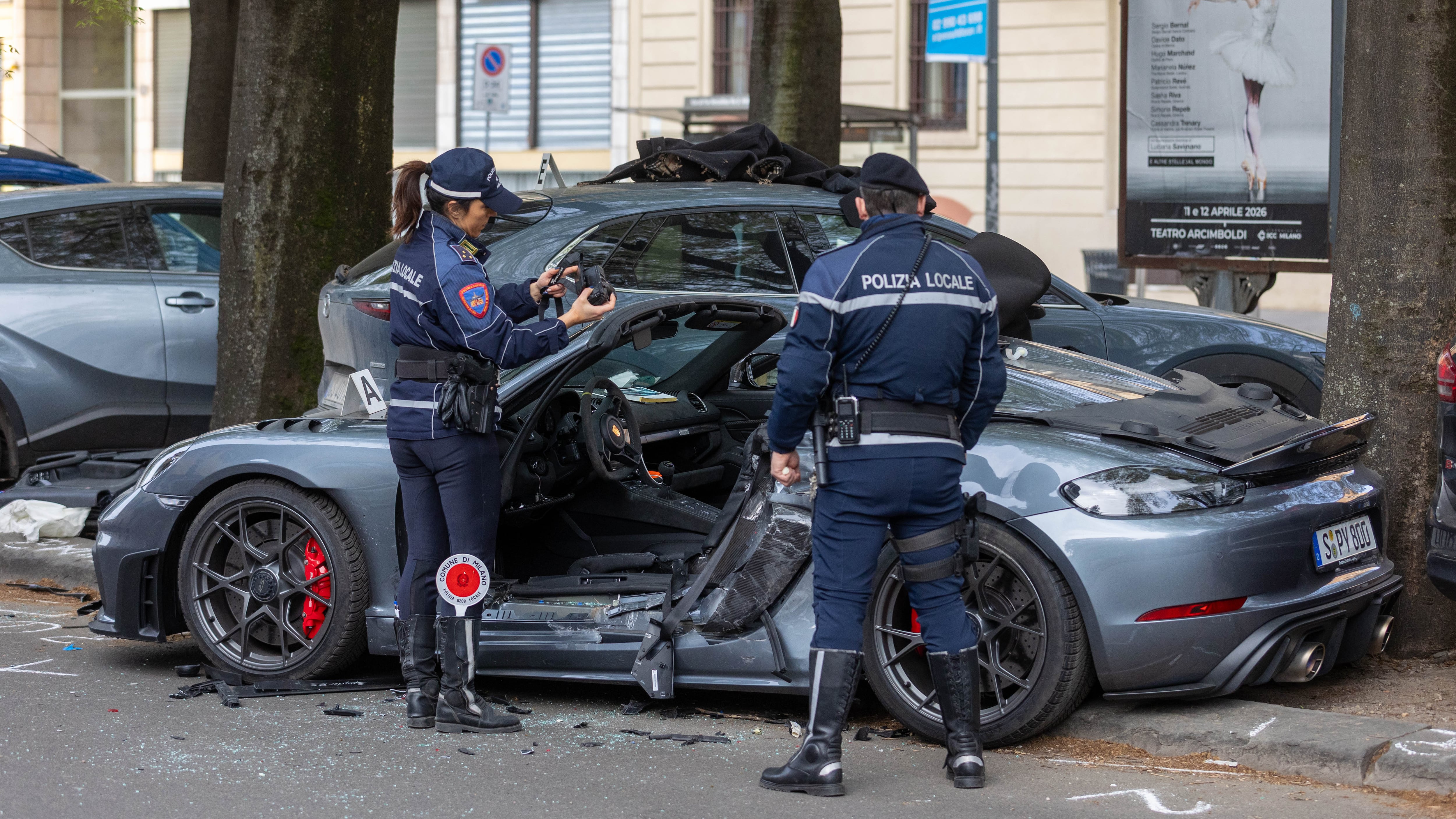 Muore in Porsche, la moda dei baby-noleggi dei bolidi