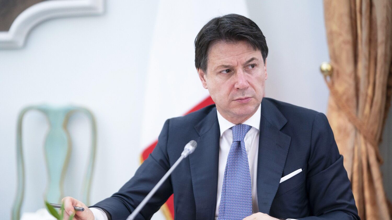 Semplificare la burocrazia o rischiamo il default