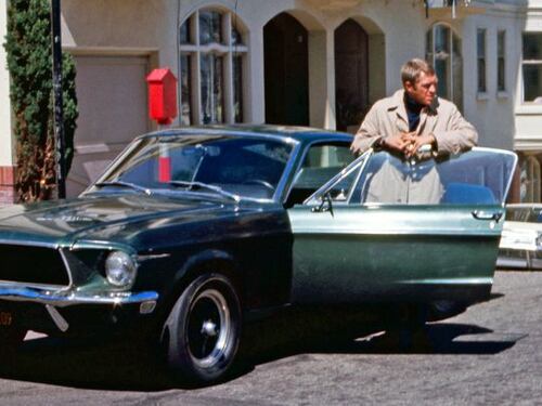 Venduta per 3,7 milioni di dollari l’auto guidata da Steve McQueen in "Bullitt"