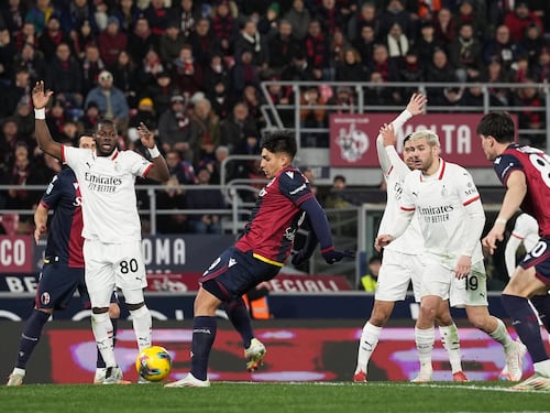 "Se parlo diventa un casino". Leao furibondo: cosa è successo in Bologna-Milan