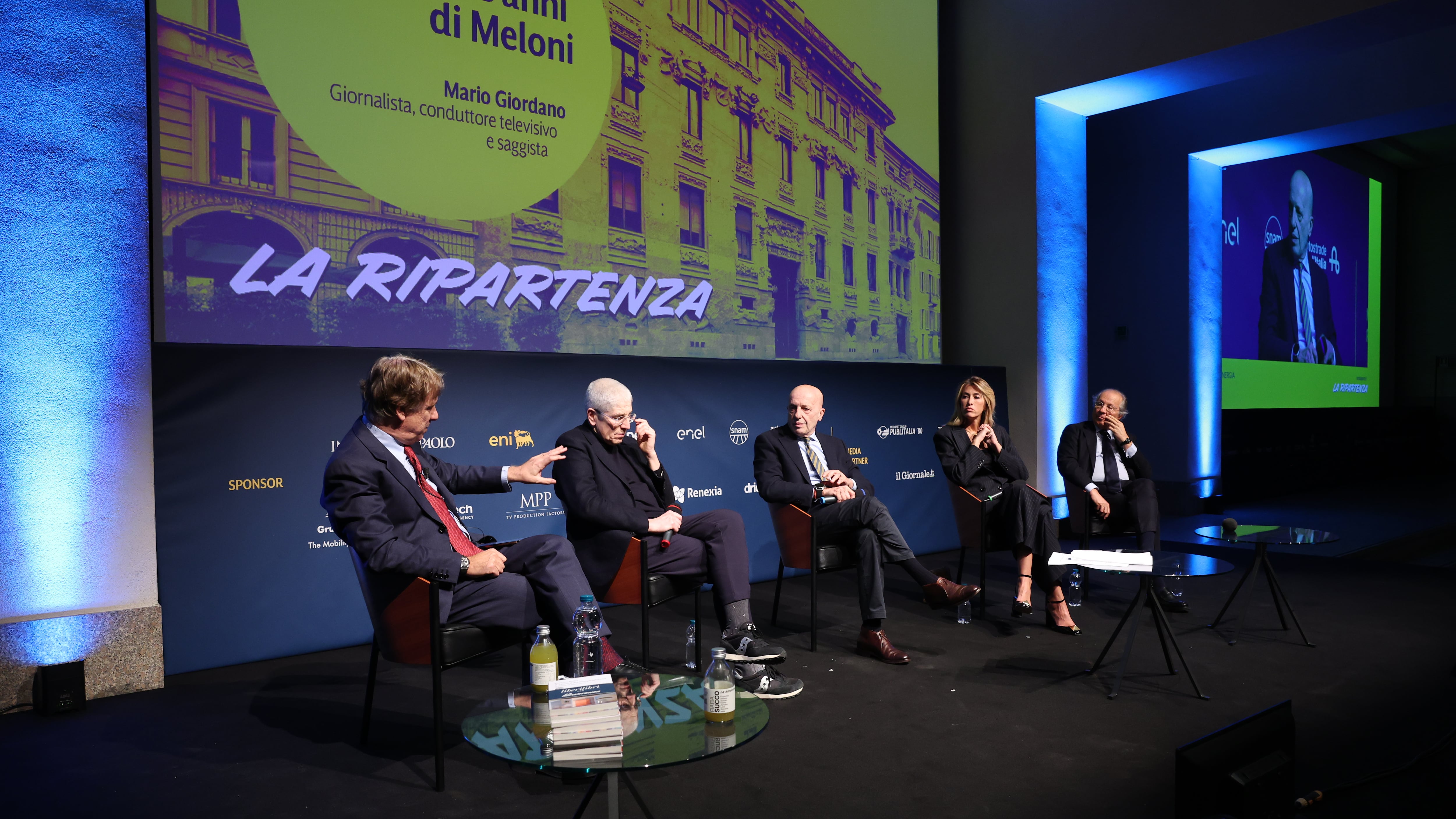 Dal nucleare alle rinnovabili: il dossier energia alla Ripartenza. Poi l'intervista a Lorenzo Fontana