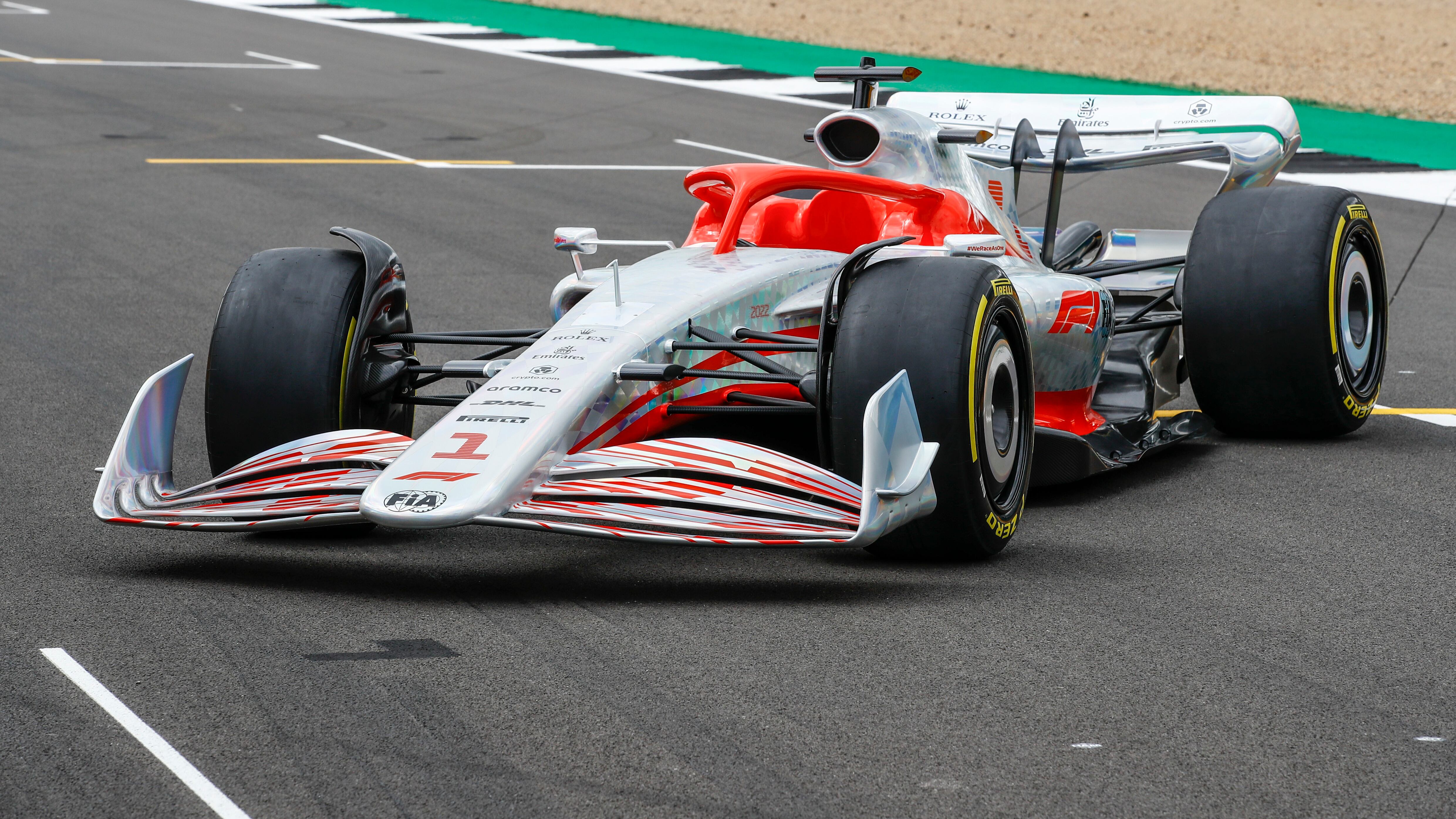 La Formula 1 va nel futuro con una brutta auto. Ma promette sorpassi
