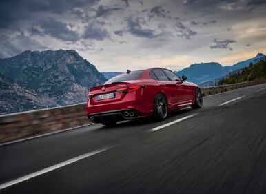 Nuova Alfa Romeo Giulia Quadrifoglio 2023: guarda la gallery della super berlina italiana 2