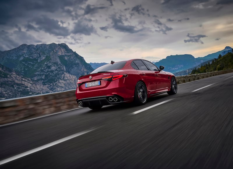 Nuova Alfa Romeo Giulia Quadrifoglio 2023: guarda la gallery della super berlina italiana 2