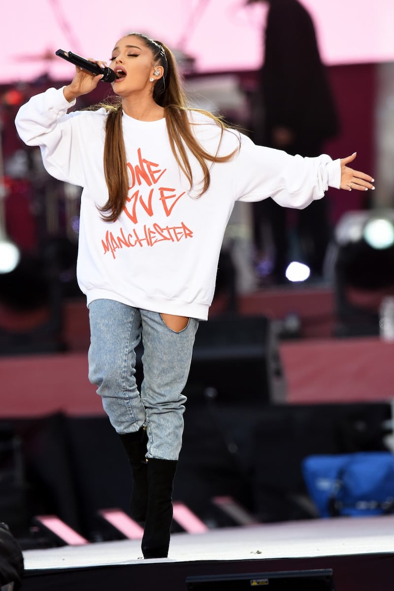Ariana Grande solidale per Manchester 6