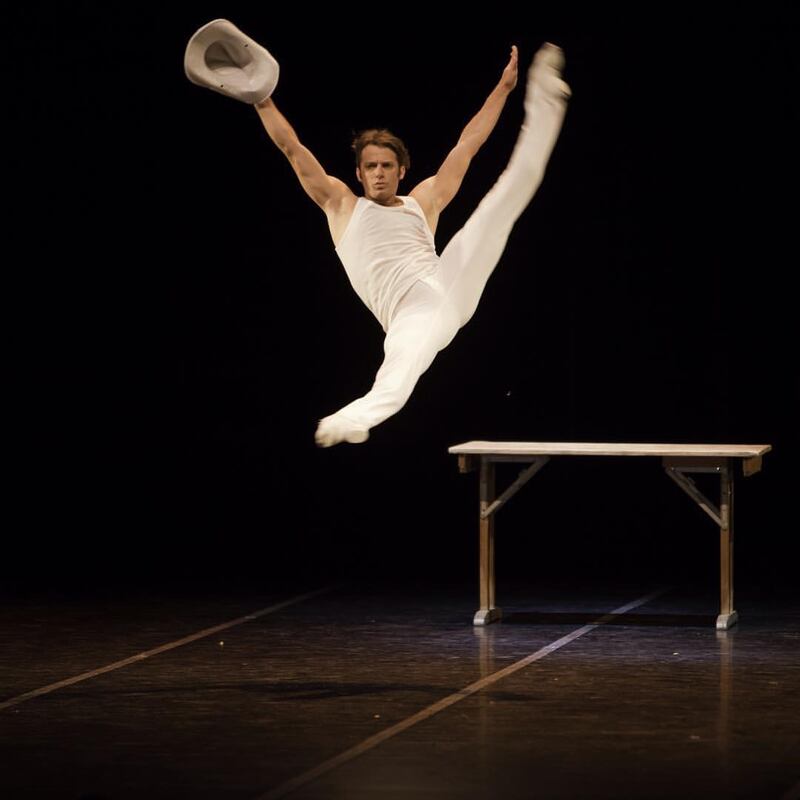 Leon Cino, il primo ballerino a vincere Amici  2
