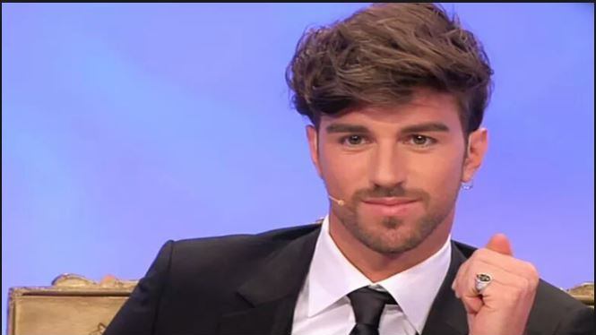 Andrea Damante: "Giulia De Lellis e Andrea Iannone? Spero stiano bene"