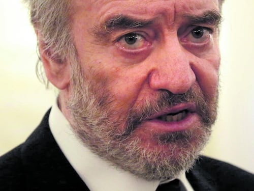 Bufera Gergiev, Nobel e Ue contro il concerto