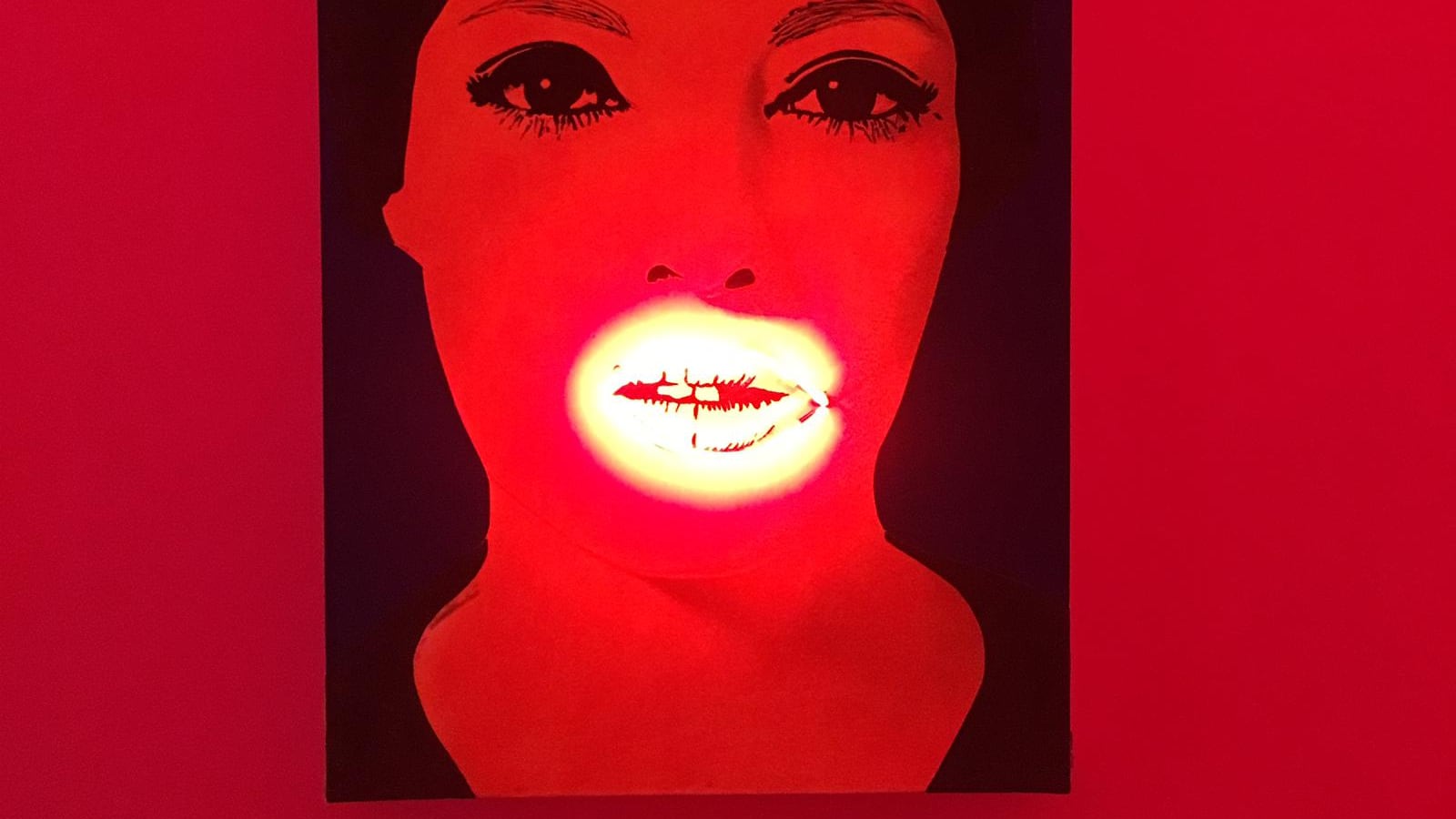 Sembra falso (e lo è) Cattelan mostra ai cinesi l'arte del tarocco