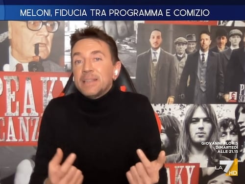 "La luna di miele durerà poco". La gufata di Scanzi sul governo Meloni