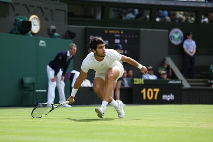 Wimbledon, Alcaraz supera in 5 set Djokovic: le immagini più belle della finale 14