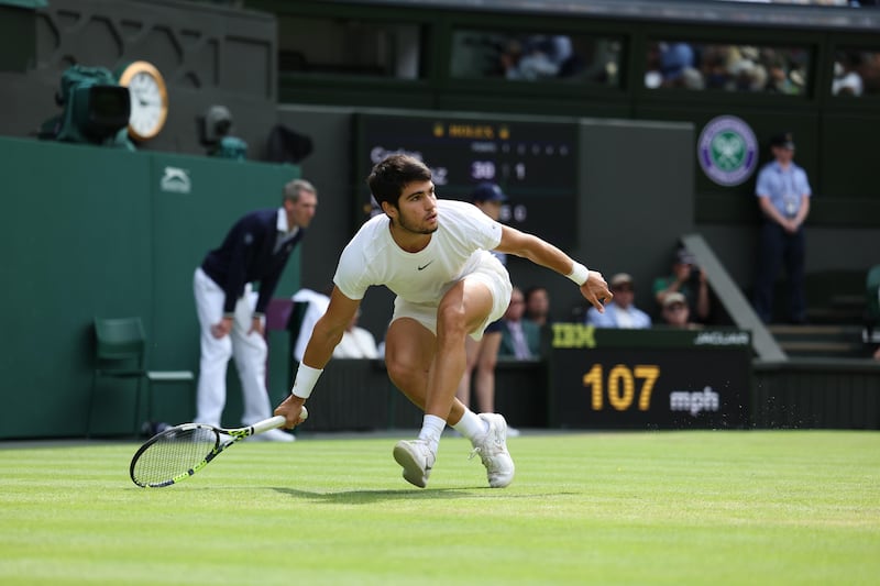 Wimbledon, Alcaraz supera in 5 set Djokovic: le immagini più belle della finale 14