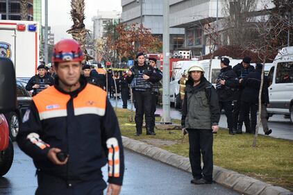 La scena dell'attentato a Izmir 7