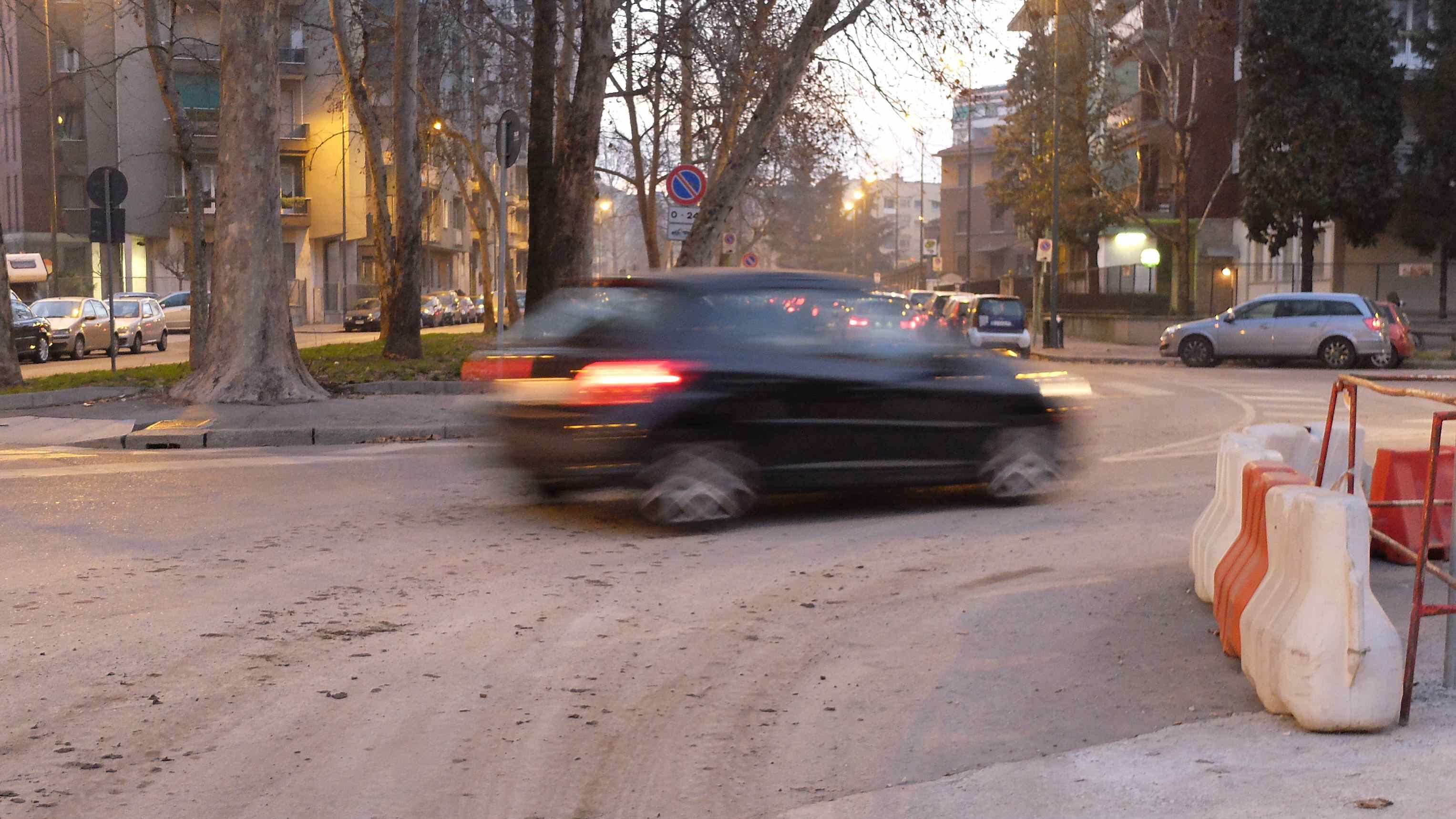 Polvere bianca dal metrò: ecco il quartiere avvelenato