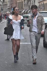 Giulia Salemi hot a passeggio per Milano 9