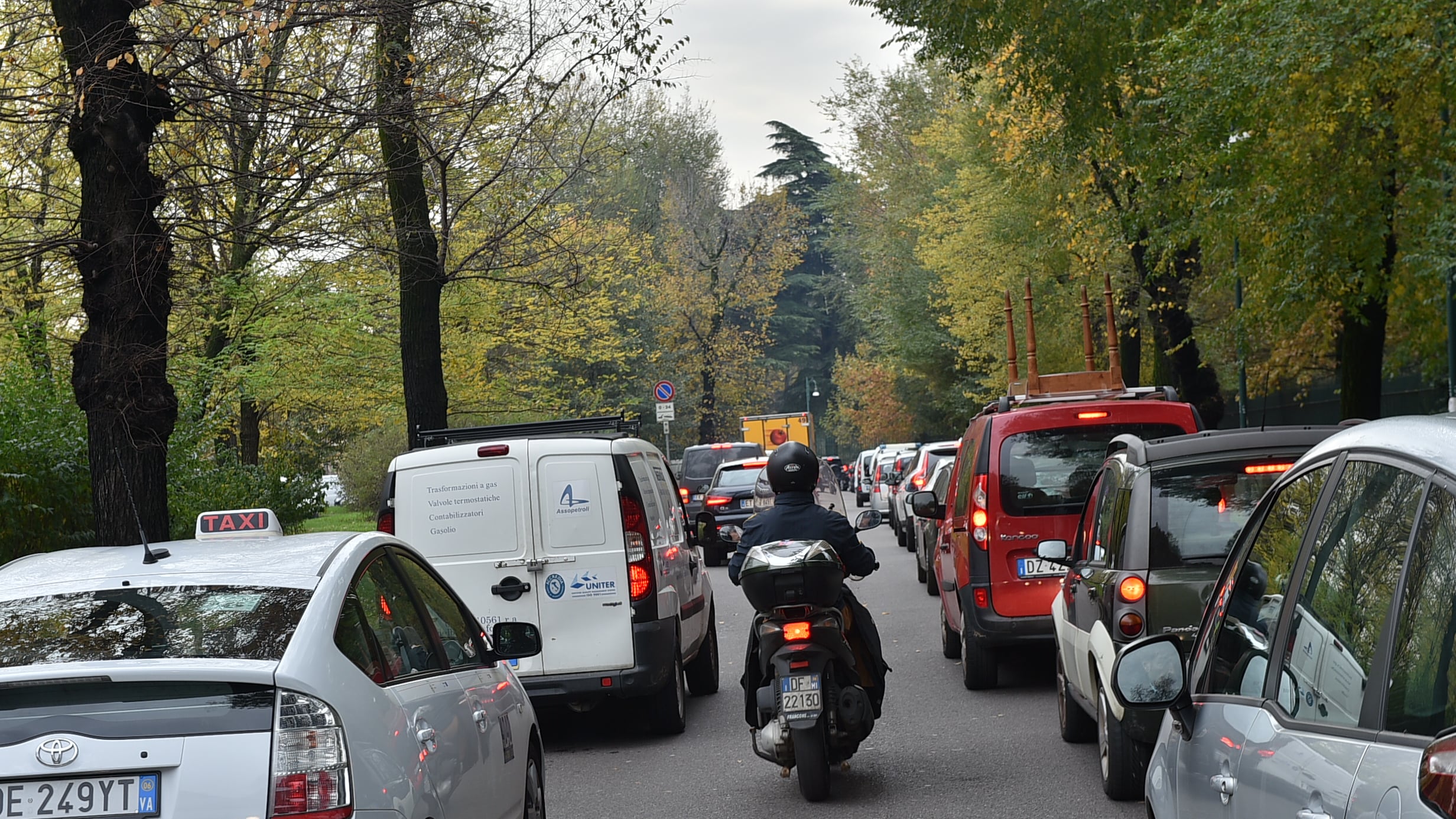 Milanesi intrappolati nello smog (anche) per colpa di Sala