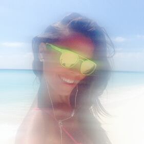 Alessia Reato, servizio in spiaggia 3