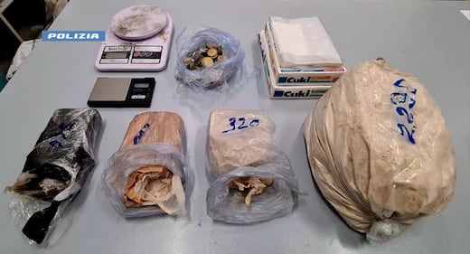 Operazione antidroga a Rogoredo: la polizia ferma un marocchino 3