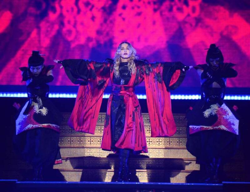 Madonna hot, i look sul palco e sul red carpet 30